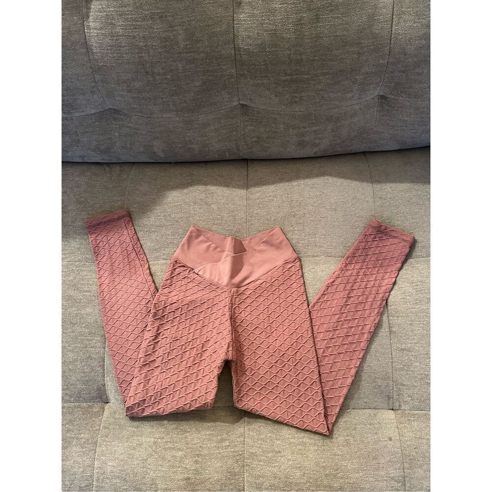Anti-cellulite cropped athletic leggings ruched butt v-cut‎ waist size small